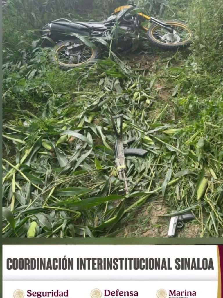 Aseguran armas, cargadores, cartuchos y una motocicleta en Navolato