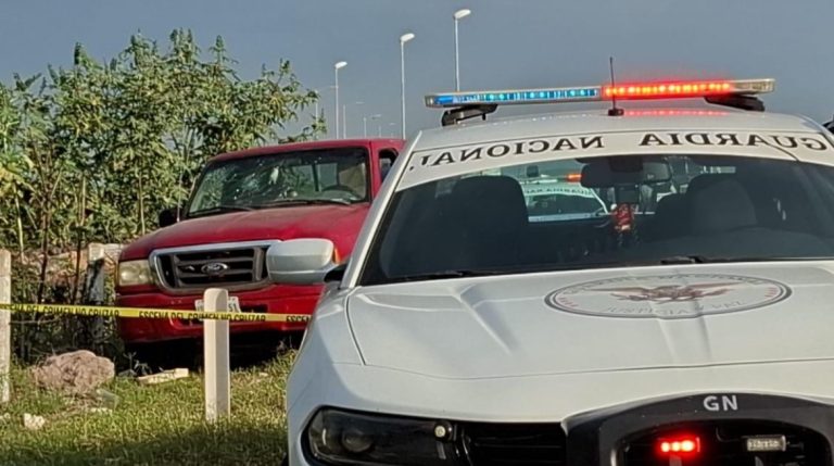 Lo encuentran muerto en una camioneta en La Platanera, Navolato