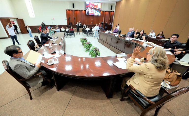 Proponen tipificar como delito ‘reclutamiento de menores de edad’