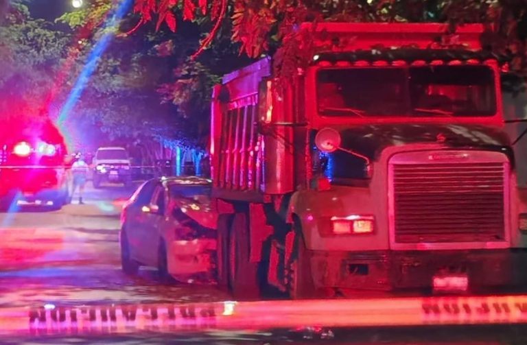 ¡Fallece! Le disparan; termina contra una góndola