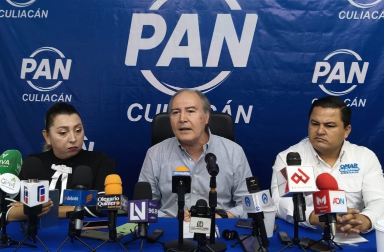 Crítica Eduardo Ortiz acarreo al evento de Sheinbaum