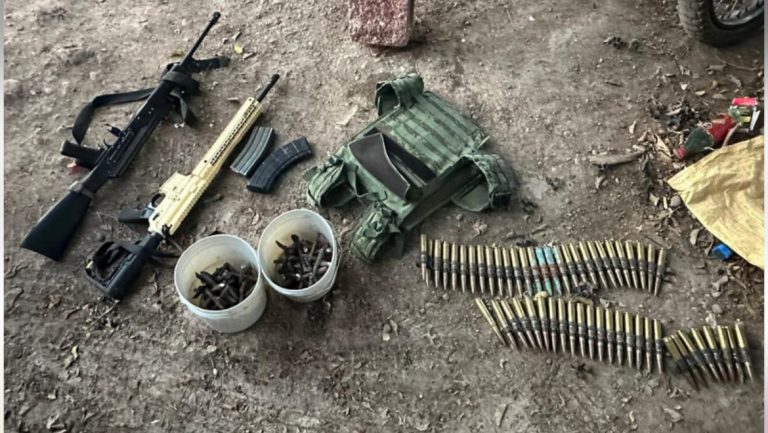 Caen 2 en Navolato con fusiles, cargadores, puntas…