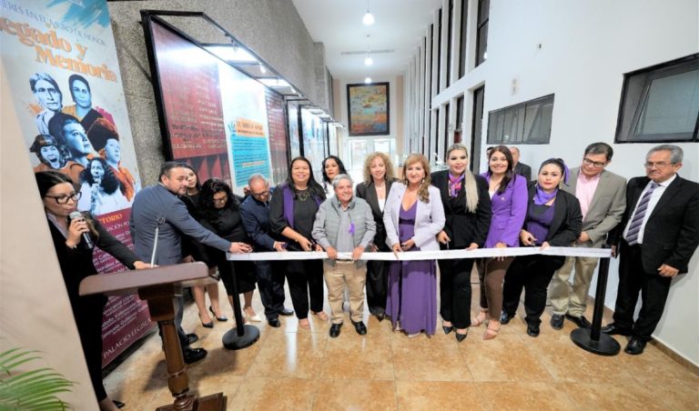 Exhibe el Congreso Mujeres en el Muro de Honor: Legado y Memoria