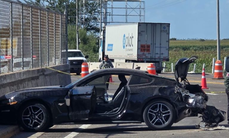 Fallece policía estatal embestido por un tráiler