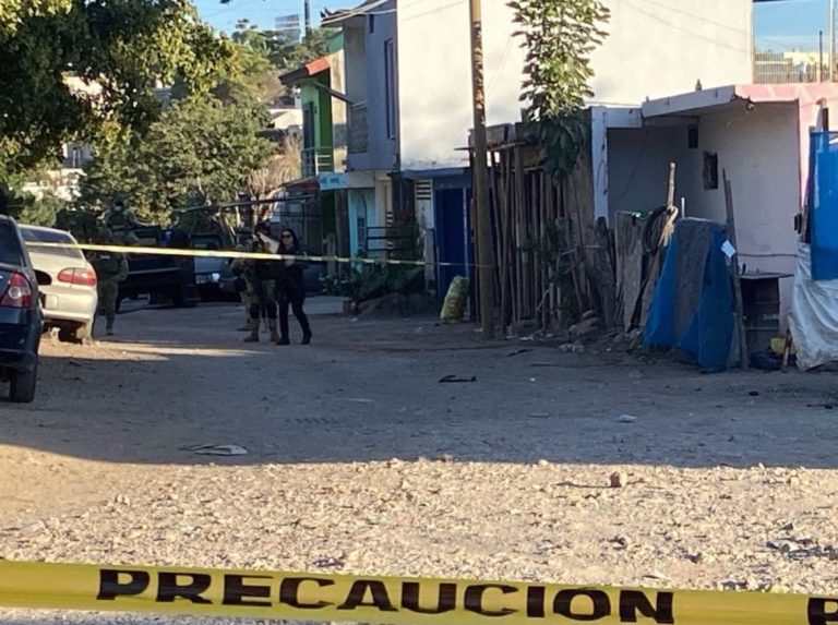 Escucharon disparos; lo ejecutan en el patio de un domicilio en la Progreso