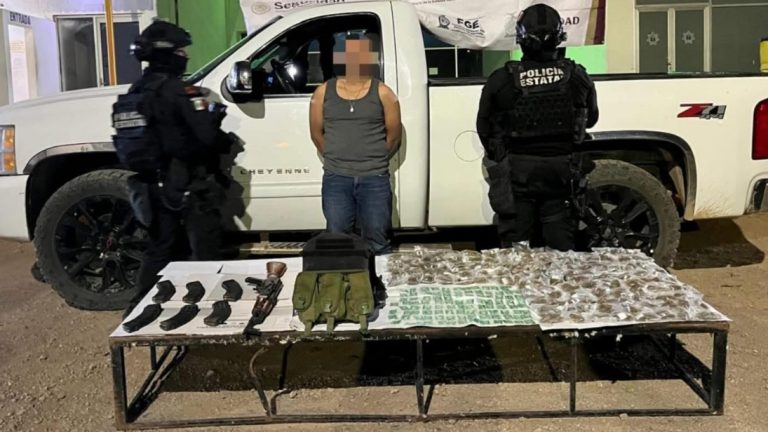 Cae con fusil, cargadores, cartuchos, un chaleco… en El Rosario