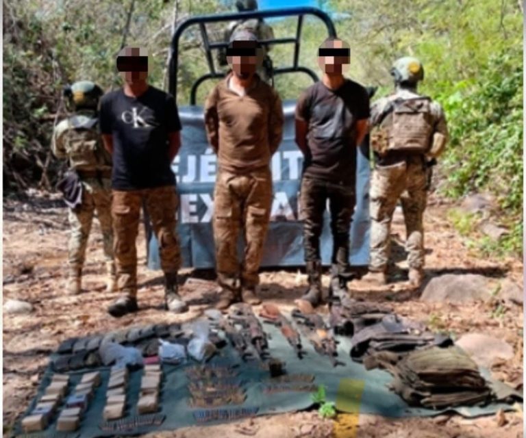 Caen 3 con armas, cargadores y más de mil cartuchos en San Ignacio