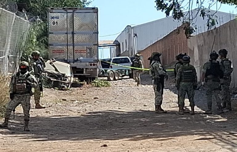 Balean a agente de PEP en Culiacán