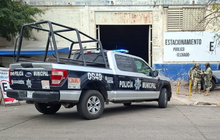 Ejecutan a trailero frente al Hospital Pediátrico en Culiacán