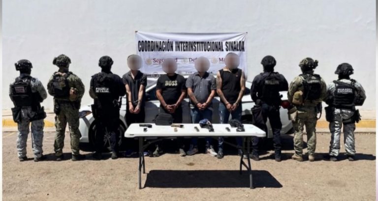 Caen 4 en Culiacán; aseguran armas, cargadores, cartuchos y un vehículo robado
