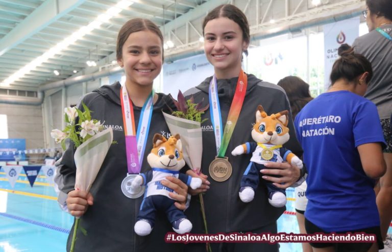 Gana Sinaloa oro y plata en alberca