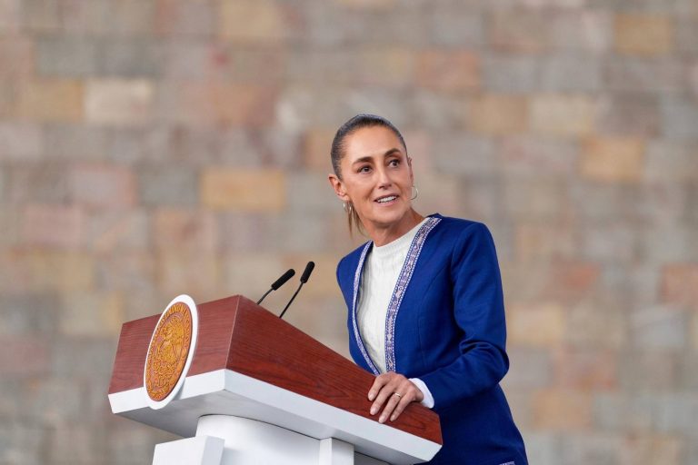 Rocha está en Sinaloa, no escapó: Sheinbaum