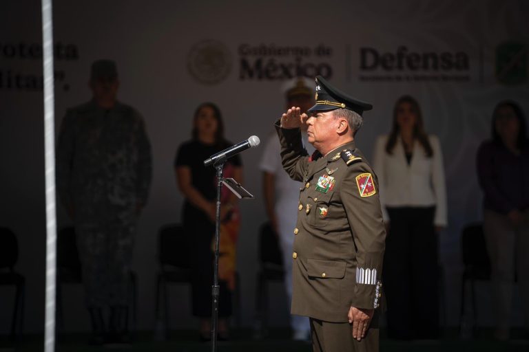 Asume Novena Zona exagregado militar de México en EU