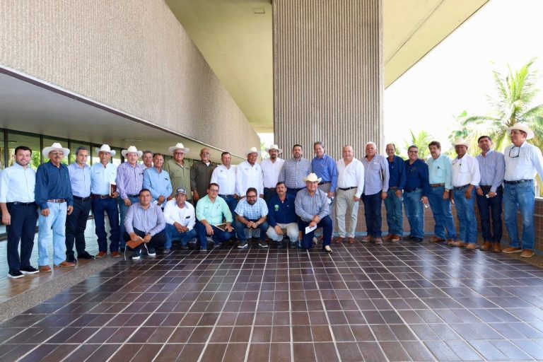 Exigen campesinos pago del trigo ante presión por créditos de avío