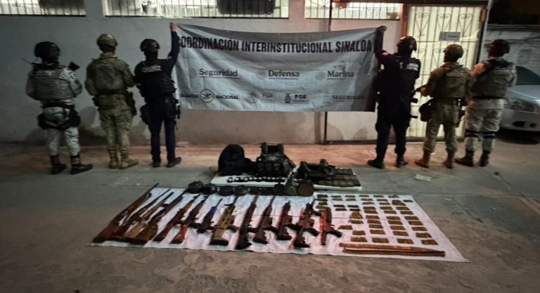 Atacan a policías con explosivos en Escuinapa