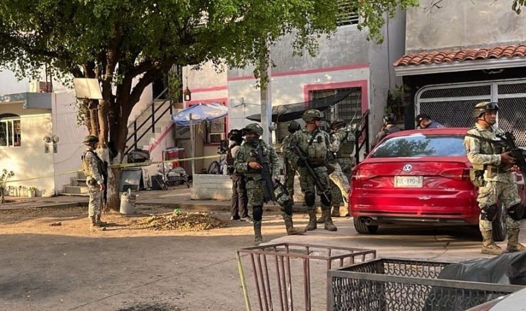 Matan a madre e hijo junto con otro hombre
