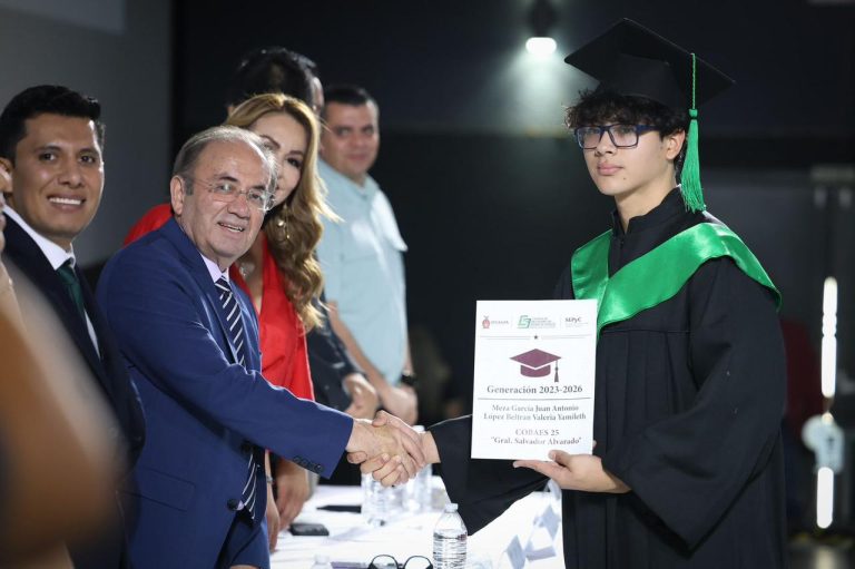 Recibirán alumnos de Cobaes certificado para el trabajo al estilo Conalep