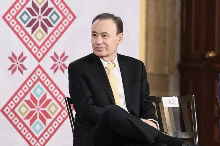 No tengo complicidades, responde gobernador Durazo