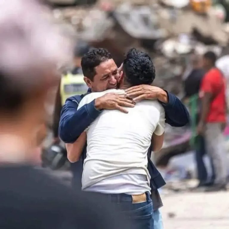 Aumentan a 589 muertos por sismos en Venezuela