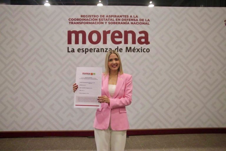 Se registra alcaldesa de Mazatlán por la gubernatura