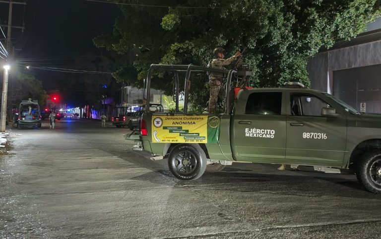 Un muerto, un herido y armas aseguradas tras balacera en funeraria de Culiacán
