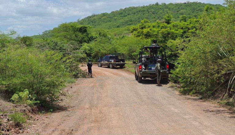 Hallan cadáver camino al Armadillo