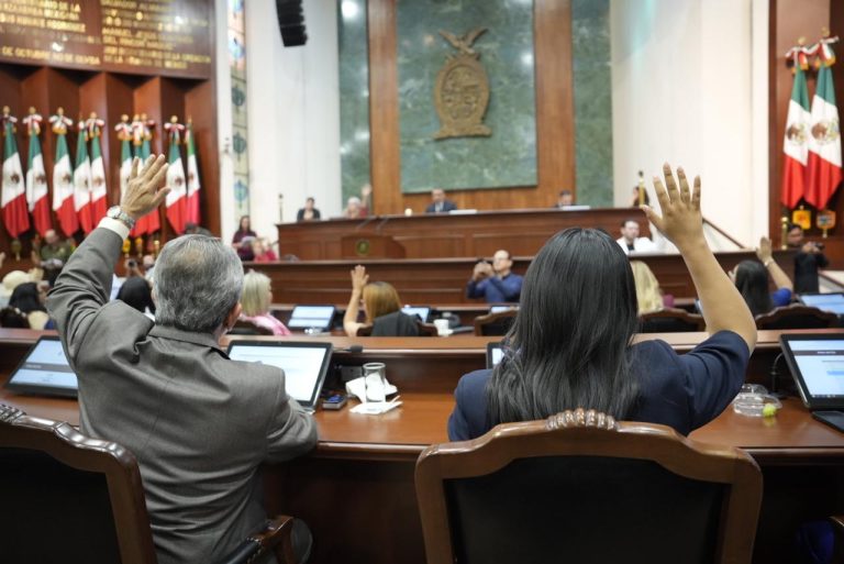 ¡Aprobado! Prohíbe Sinaloa celulares en escuelas