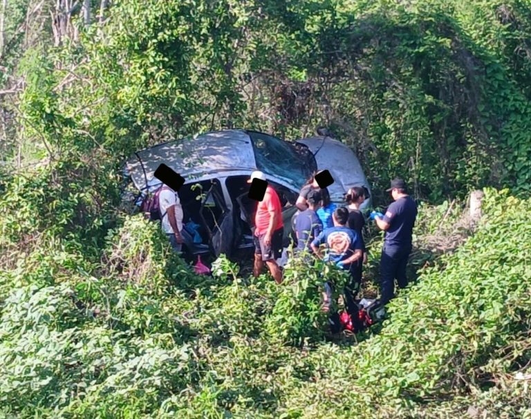 Deja 2 heridos accidente al sur de Sinaloa
