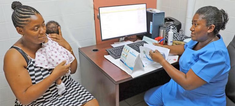 La mayoría de los jóvenes sí quiere tener hijos, pero el dinero y la vivienda lo dificultan