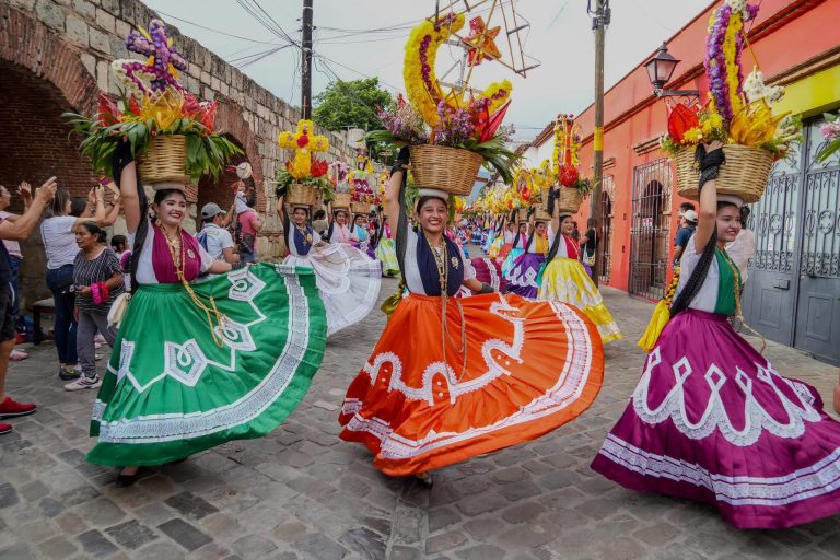Inicia Oaxaca las Fiestas de Julio, Mes de la Guelaguetza