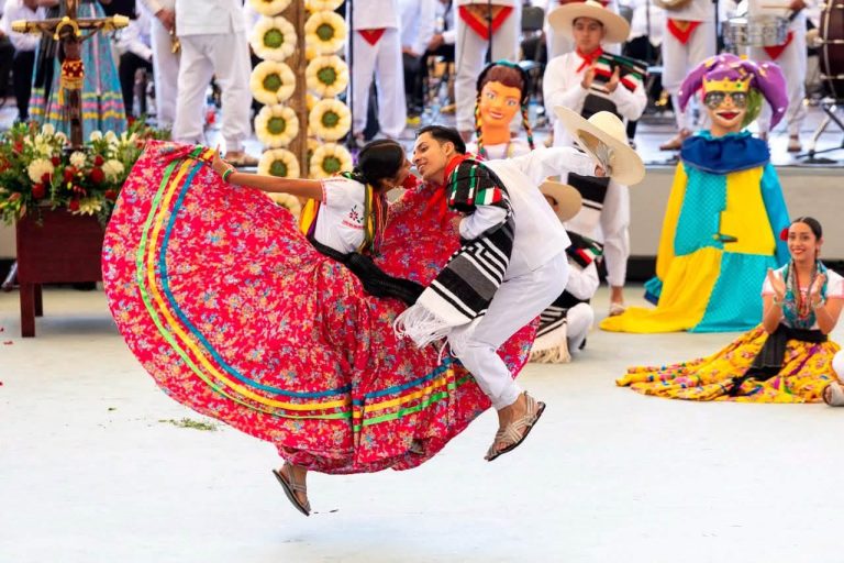 Celebra la Guelaguetza su edición número 94