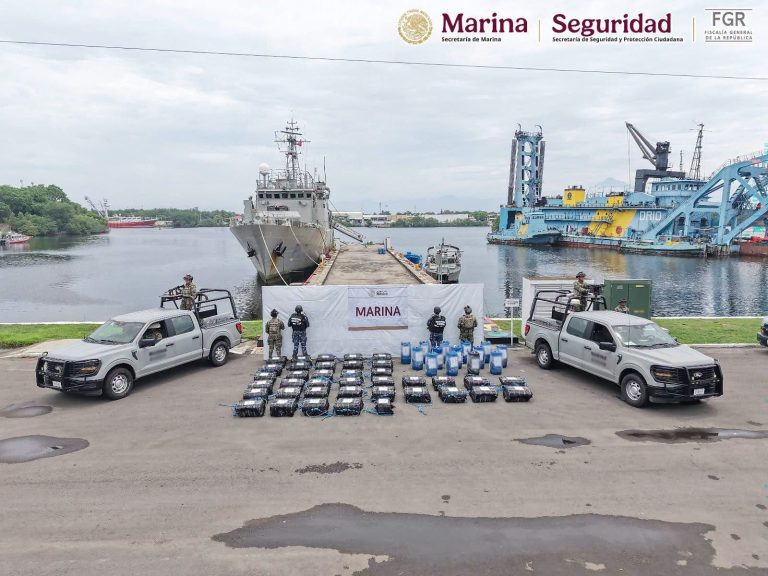 Decomisan más de una tonelada de cocaína en costas de Chiapas