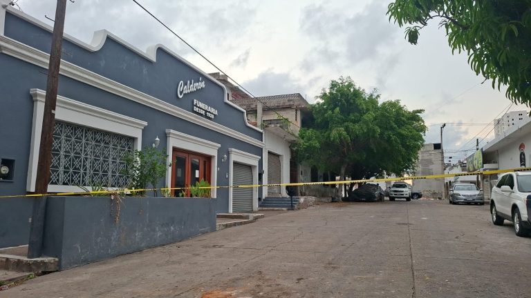 Ejecutan a un hombre en el Centro de Mazatlán