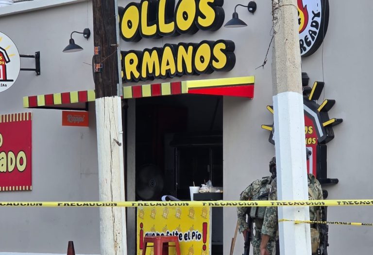 Ejecutan a empleada de pollería en la Guadalupe