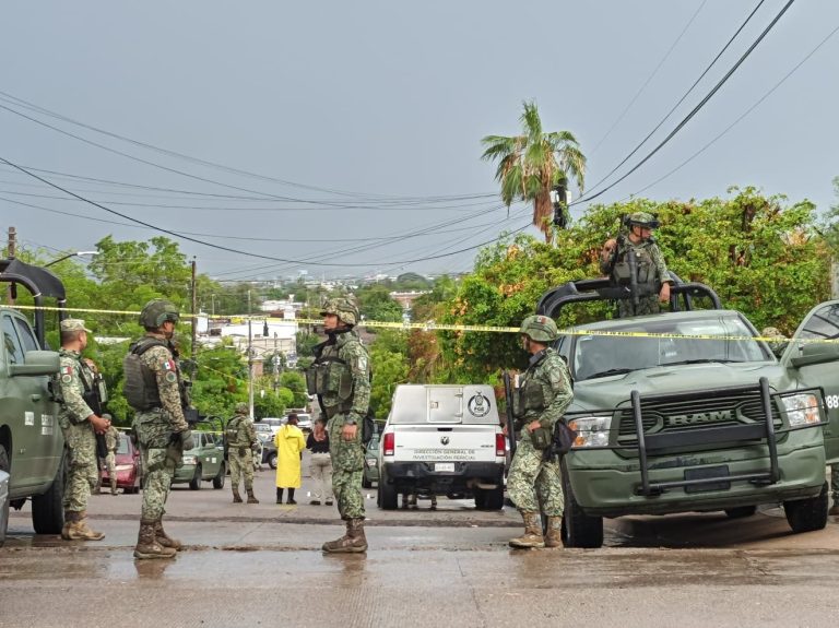 Muere atacado a balazos frente a una casa en la Díaz Ordaz