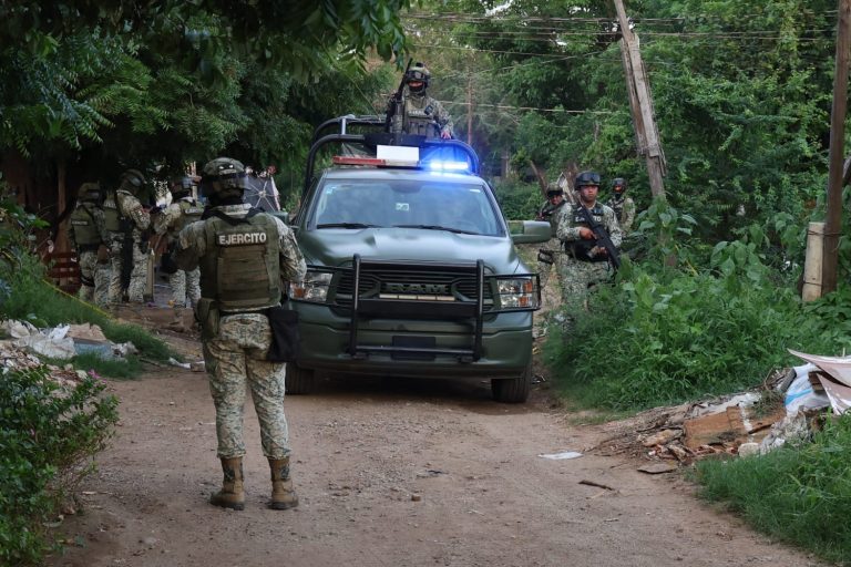 Les dispararon; los 3 fallecen en hospital