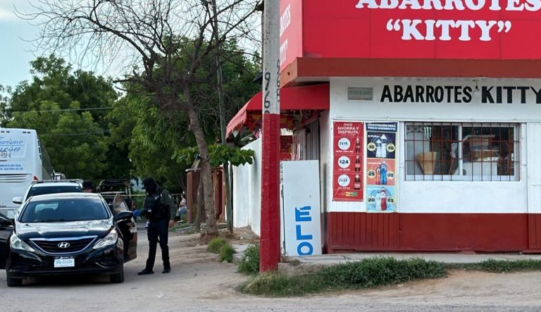 Lo matan en abarrote, otro herido en una privada en Culiacán