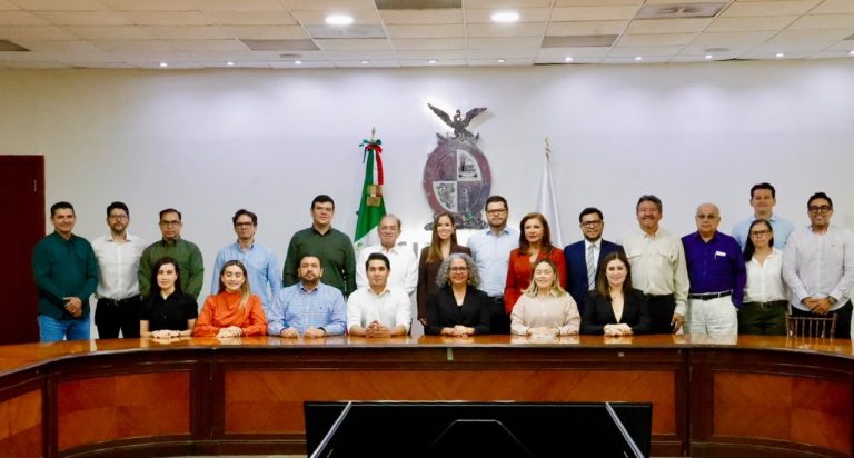 Se reúne gobernadora con gabinete en Palacio