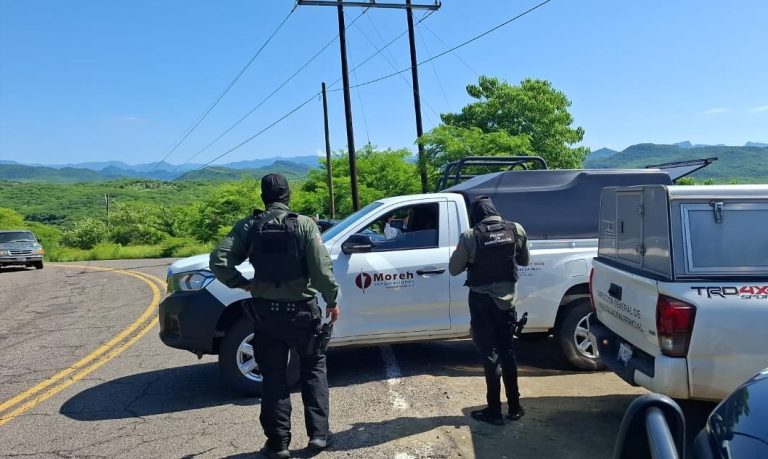 Localizan muertos a dos en la carretera Badiraguato-Surutato