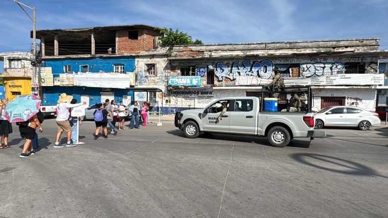 ’Bloquean’ paso a Jumapam por falta de agua en Isla de la Piedra