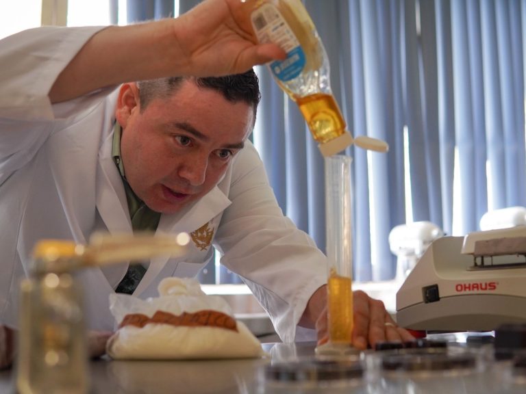 Crean UAS gomitas de betabel con un alto valor nutricional y fibra