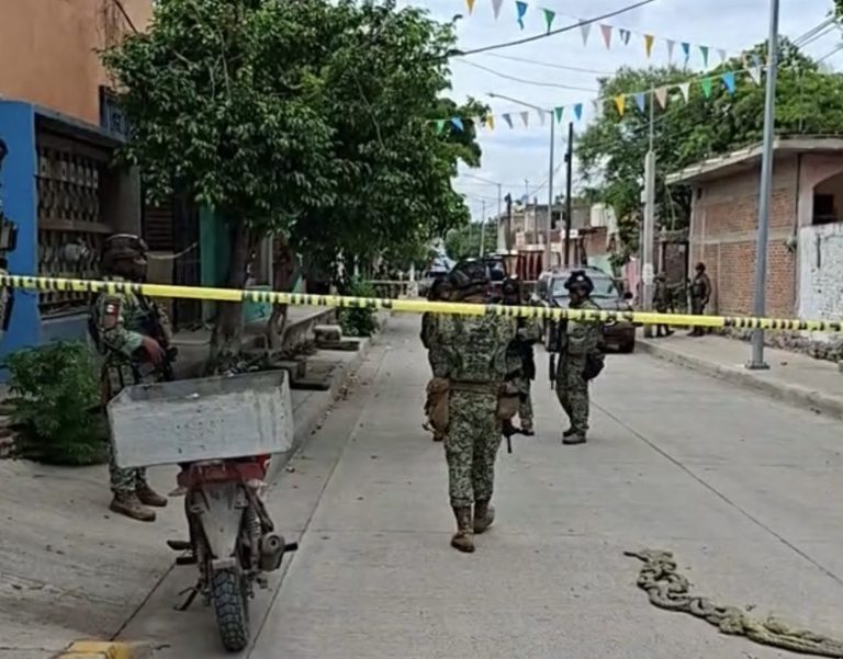 Balacera en mercado de Mazatlán deja un muerto y un herido