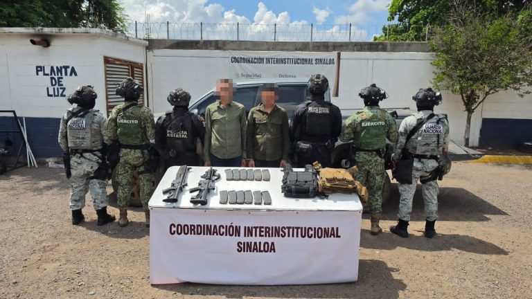 Capturan en Imala a dos con fusiles y camioneta con blindaje de fábrica