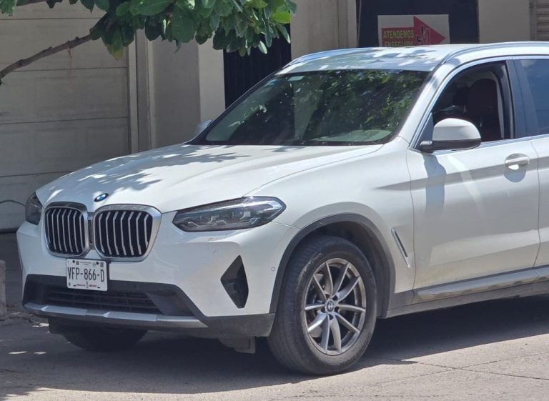 Termina en balacera persecución de presunta camioneta robada