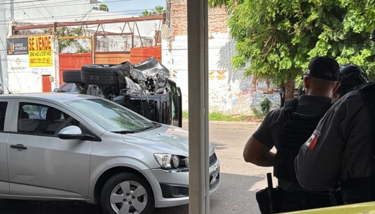 Arrestan a dos tras persecución y disparos en el Centro de Culiacán