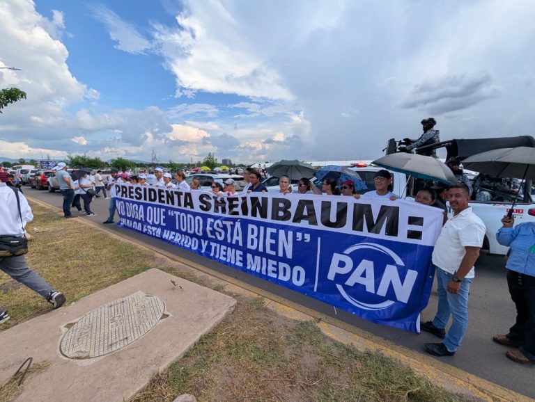 Protesta PAN Sinaloa a Sheinbaum en mitin