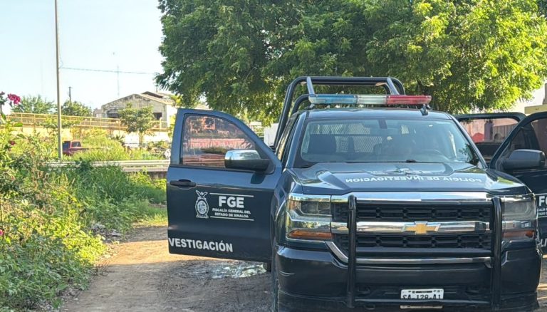 Resulta herido; le disparan en su domicilio