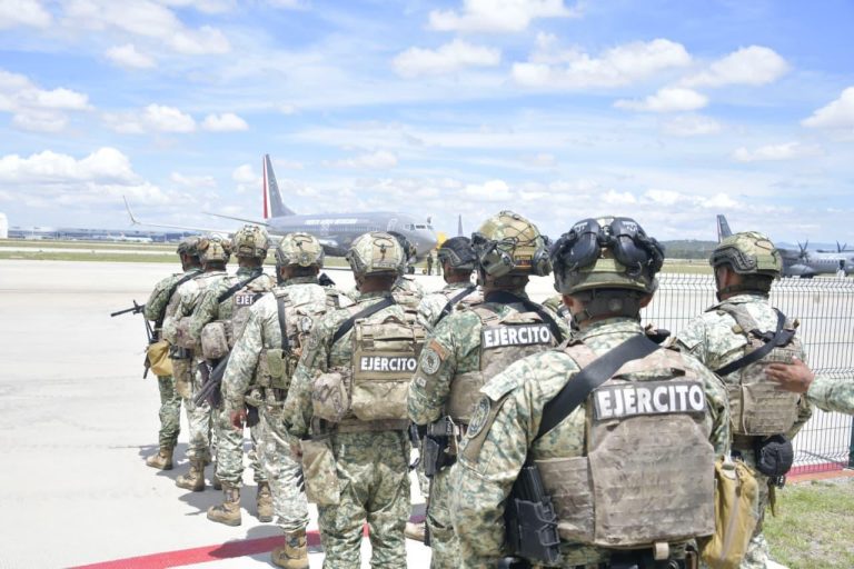 Llegan otros 100 elementos de fuerzas especiales a Mazatlán
