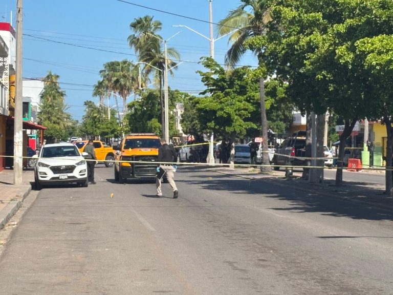 Atacan a balazos al director de Protección Civil Mazatlán