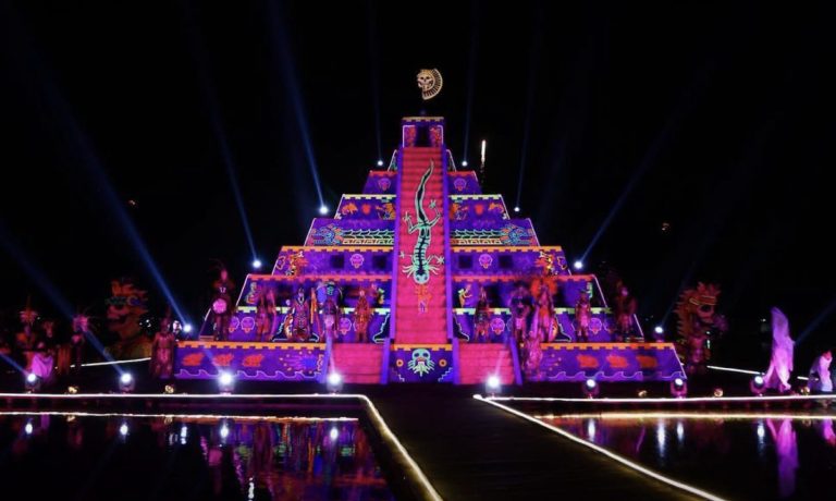 En México, la tradición se vive hasta los huesos
